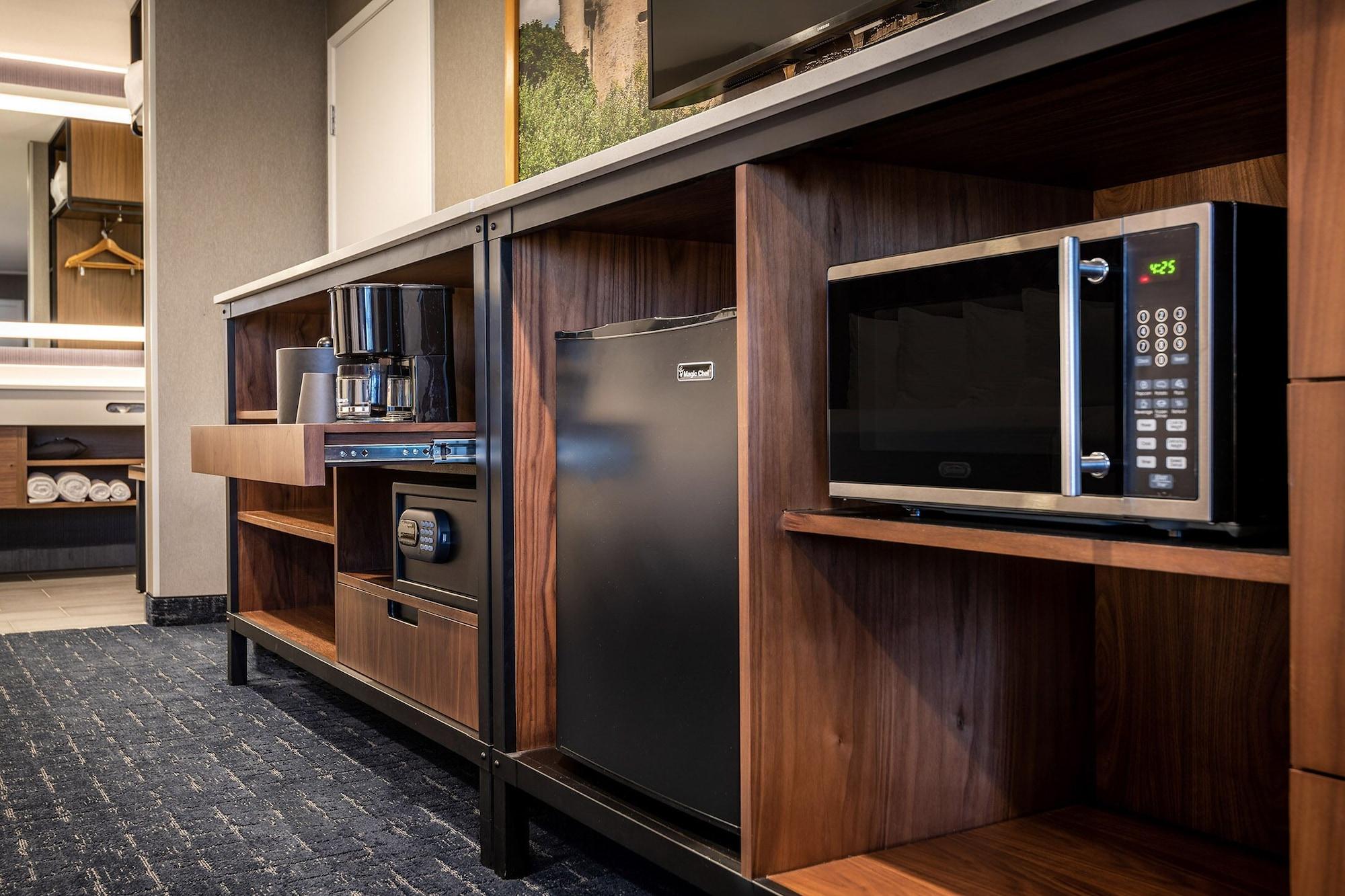 Anaheim Camelot Inn & Suites ภายนอก รูปภาพ