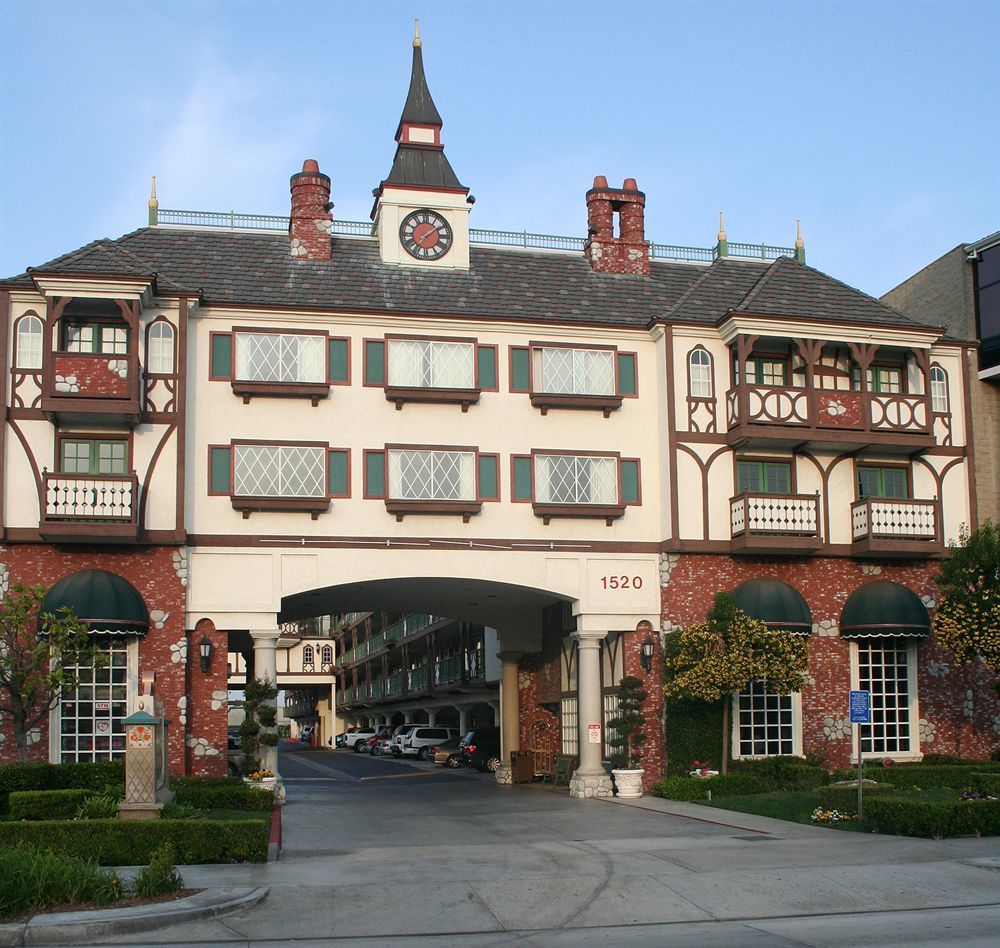 Anaheim Camelot Inn & Suites ภายนอก รูปภาพ